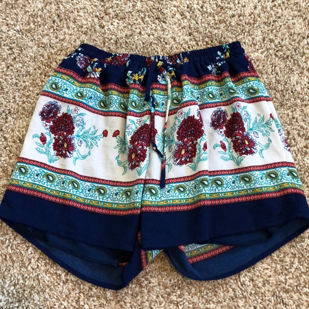 Flowy shorts